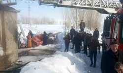 Çaldıran'da ev yangını