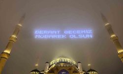 Çamlıca Camii'nde Berat Kandili dualarla idrak edildi