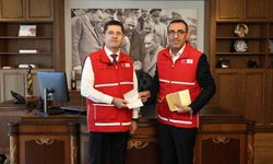 Çekmeköy Belediye Başkanı Orhan Çerkez ve eşinden Gazze'ye destek