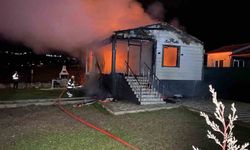 Çorum'da bağ evi alevlere teslim oldu