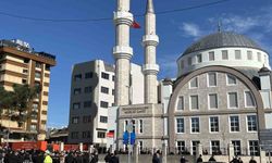 Cumhurbaşkanı Erdoğan, cuma namazını Ataşehir'de eda etti