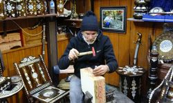 Dayısından öğrendiği padişah mesleğini 44 yıldır sürdürüyor