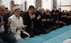 Depremlerin 3'üncü yılında Kilis'te hayatını kaybedenler için dua edildi