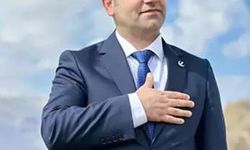 Derecik Belediye Başkanı Hasan Dinç'in başkanlığı düştü