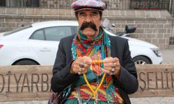 Diyarbakır'ın 'Kemal Dayısı' düğünleri özlüyor