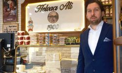 Dondurmalı irmik helvası iftarda hafif tatlı isteyenlerin tercihi olacak