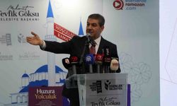 Esenler Belediye Başkanı Mehmet Tevfik Göksu'ya ilahi sürprizi