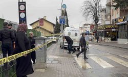 Gebze'de tren istasyonunda silahla vurulan kadın hayatını kaybetti