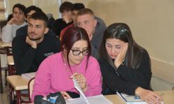 Gençler üniversite hayallerine ücretsiz kavuşuyor