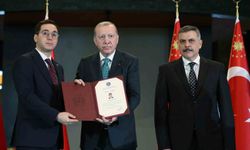 Gercüş Kaymakamı Muhammed Öztaş'a Cumhurbaşkanlığı Külliyesinde anlamlı ödül