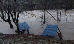 Gündoğmuş'ta sağanak, Uçansu Şelalesi'ni coşturdu