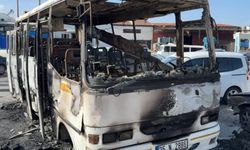 Hurda minibüste 16 yaşındaki gencin öldüğü yangın kamerada