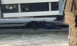 İzmir'de geri manevra yapan tırın altında kalan şoför hayatını kaybetti