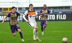 Kazımcan Karataş, Başakşehir formasıyla ilk maçına çıktı