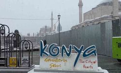 Konya'ya kar yağdı