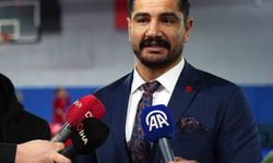 Mesut Özil'den Güreş Milli Takımı'na ziyaret