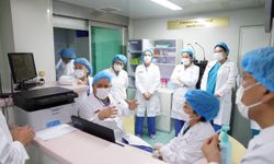 Moğolistan'daki ilk çocuk kemik iliği nakli Türk ve Moğol hekim ekipleri ile birlikte gerçekleştirildi