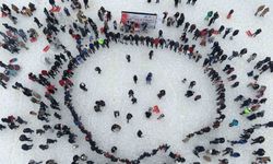 Muş'ta 'Kar Festivali' renkli görüntülere sahne oldu