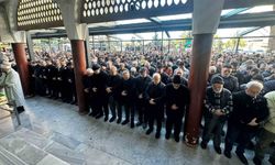 Rize'de 10. kattan düşerek hayatını kaybeden akademisyen son yolculuğuna uğurlandı