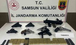 Samsun'da cephanelik gibi ev: 8 tabanca ve 800 mermi ele geçirildi