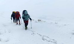 Süphan Dağı tırmanışı hava muhalefetine takıldı