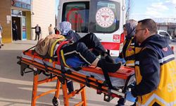 Tamir ettiği traktörün altında kaldı