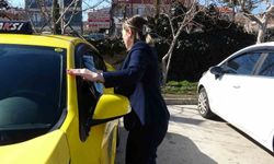 Üç çocuk annesi, taksi şoförlüğüyle hem ailesinin geçimine katkı sağlıyor hem de kadınlara örnek oluyor