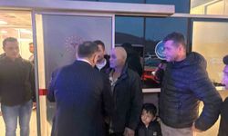 Vali Hacıbektaşoğlu maden ocağındaki göçükte yaralanan işçiyi hastanede ziyaret etti