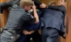 ABD Senatosu'nda eski askerden "Kimse İsrail için savaşmak istemiyor" protestosu