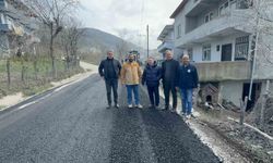 Alaplı'da ağır tonajlı kamyonların bozduğu yollar bakıma alındı