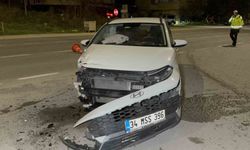 Aynı kavşakta 9 yıl sonra yine kaza yaptı: 2 yaralı