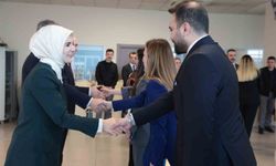 Bakan Göktaş personel ile bayramlaştı