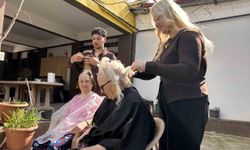 Bergama'da şehit ve gazi ailelerine bayram öncesi saç bakımı