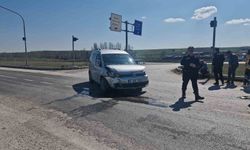 Çorum'da hafif ticari araç ile otomobil çarpıştı: 1 yaralı
