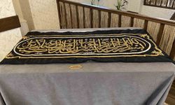 Çorum'da Kadir Gecesi'nde kutsal emanetlere yoğun ilgi