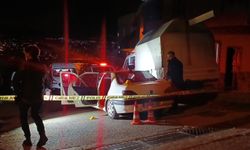 Eski eşinden çocuğunu almaya giden adam, silahla vurularak ağır yaralandı