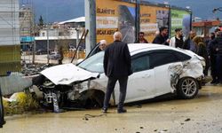 Gaziantep'te tır ile otomobil çarpıştı: 2 yaralı