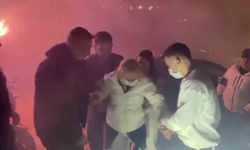 Hastanede tedavi gören kanser hastası kadına arkadaşlarından 8 Mart sürprizi