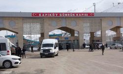 Kapıköy Gümrük Kapısı'nda geçişler kontrollü sürüyor