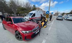 Karaman'da otomobil motosikletle çarpıştı: 1 yaralı