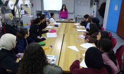 Mezun olduğu lisede 30 yıldır öğretmenlik yapıyor