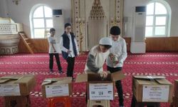Minik yüreklerden büyük vefa: Kur'an kursu öğrencileri Ramazan sevinicini paylaştı