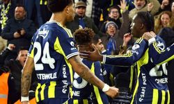 Oosterwolde, Fenerbahçe'de 100. maçına çıktı