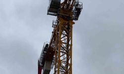 Paralarını alamayınca intihara kalkışan işçiler ekiplerce ikna edildi