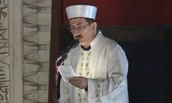 Ramazan ayının son cumasında Hacı Bayram Veli Camii doldu taştı