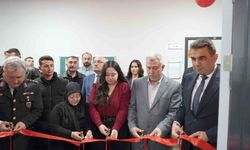 Şehidin adı köy okulundaki kütüphaneye verildi, ailesi gözyaşlarına hakim olamadı