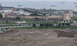 Tarihi Kazlıçeşme Meydanı'nda moloz utancı sona eriyor