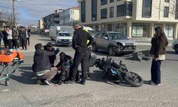 Tekirdağ'da otomobil ile motosikletin kaza anı kamerada