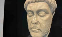 ABD'den geri alınan Smyrna kökenli heykel başı İzmir'de sergileniyor