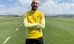 Ahmet İlhan Özek: 'Bu jenerasyonla Dünya Kupası'nda önemli başarılar elde edeceğiz'